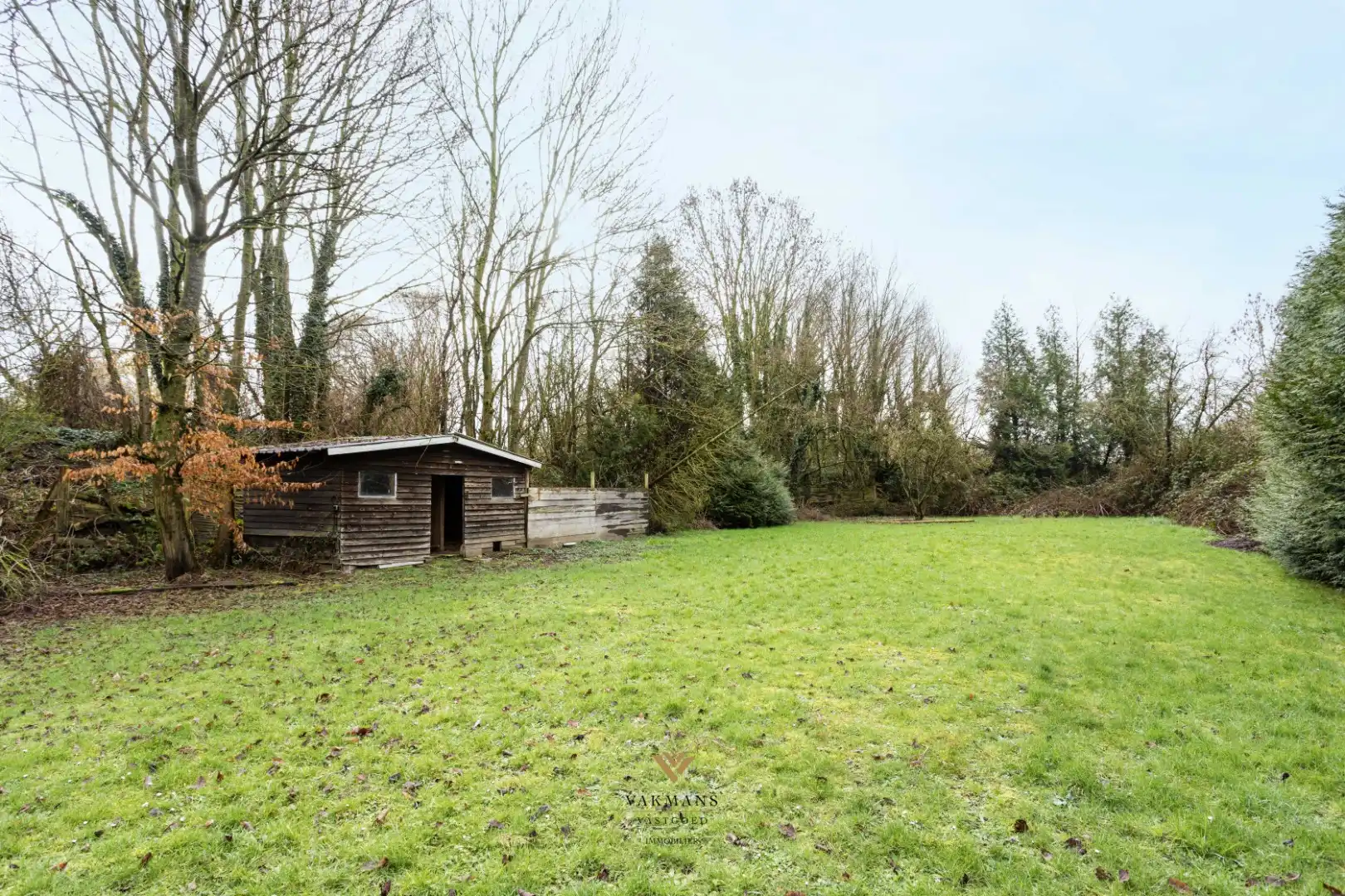 Fermette woning met oprit, dubbele garage en prachtige tuin foto 29