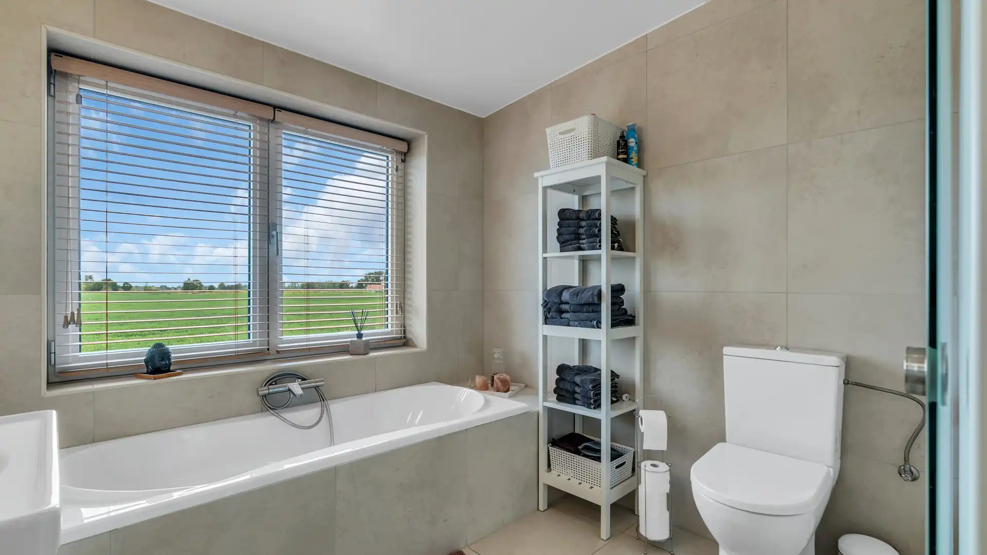 Gerenoveerde woning met handelspand te Dilsen-Stokkem foto 20