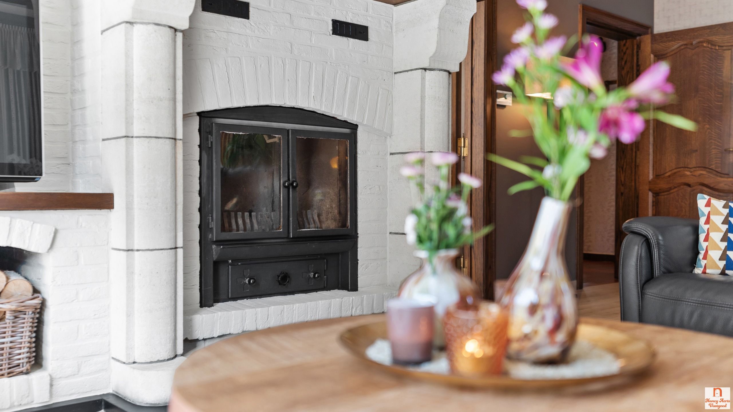 Luxueuze villa met overdekt zwembad, bos en weiland foto 9