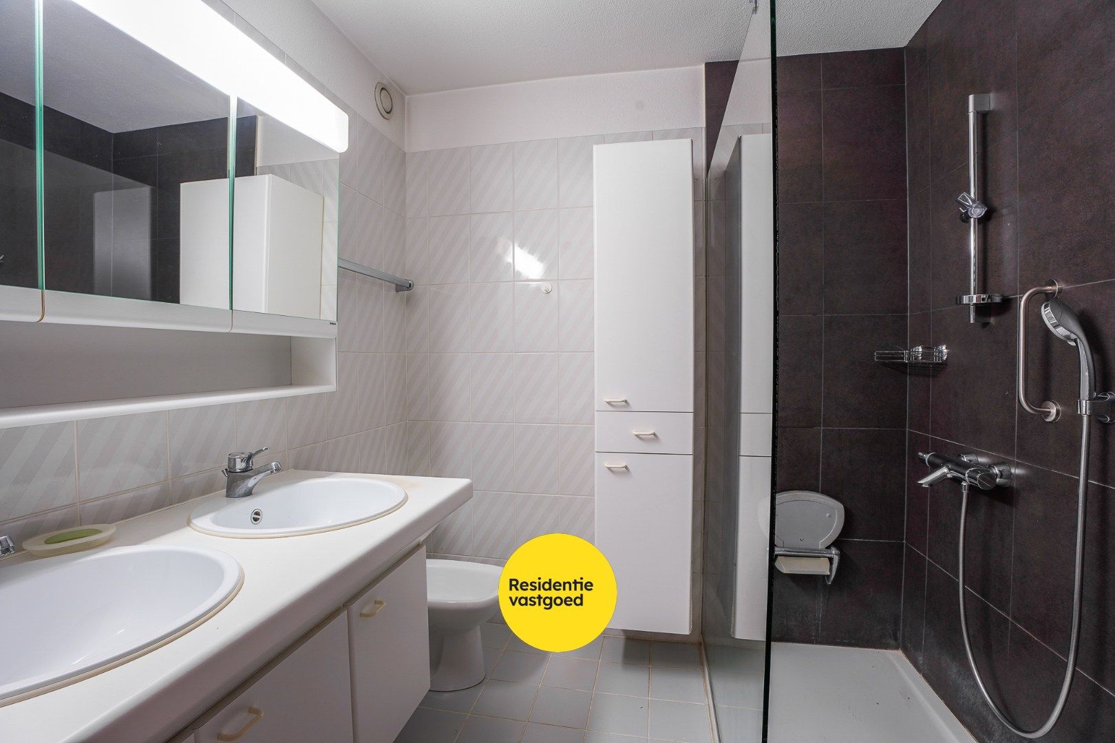 Ruim app met 2 slpks en zonnig terras te Kristus Koning foto 12