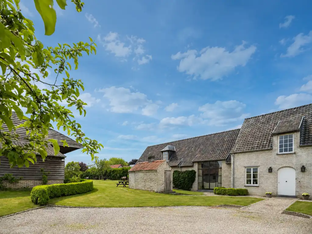 Karaktervolle gerenoveerde hoeve met zwembad en wijngaard op 4.700 m² te Vurste. foto 26