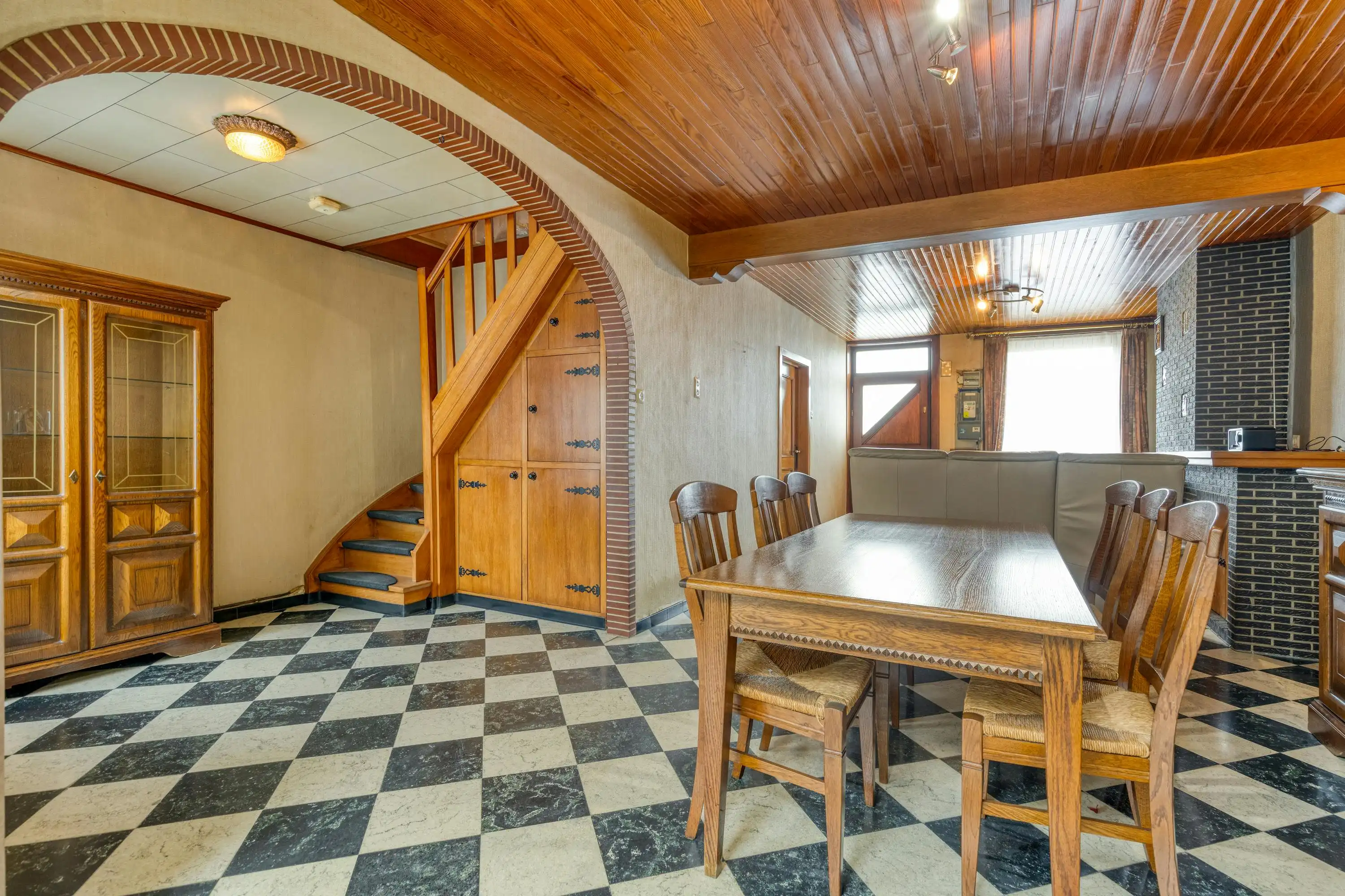 Huis te koop in Woesten met 3 kamers, garage en tuin foto 7
