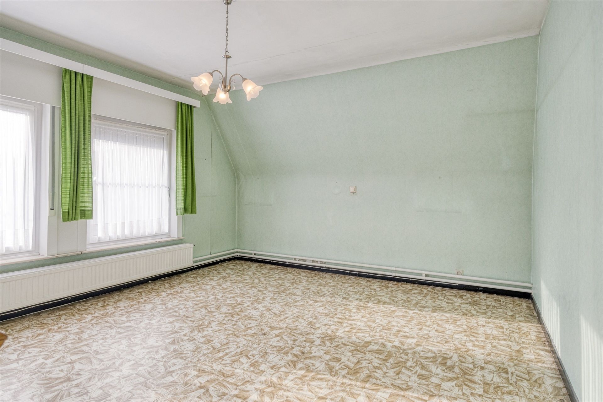 Woning op zeer goede ligging met potentieel foto 12