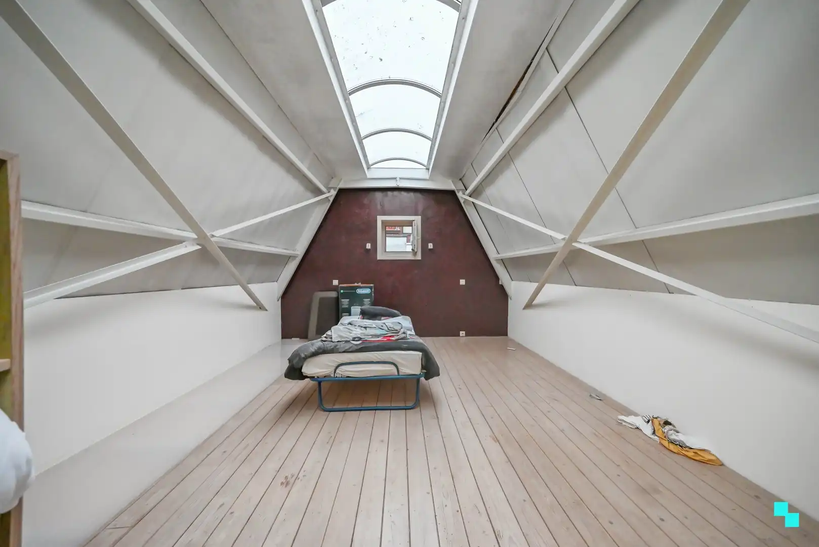 Opbrengsteigendom met winkelruimte én ruime garage in centrum Izegem foto 20