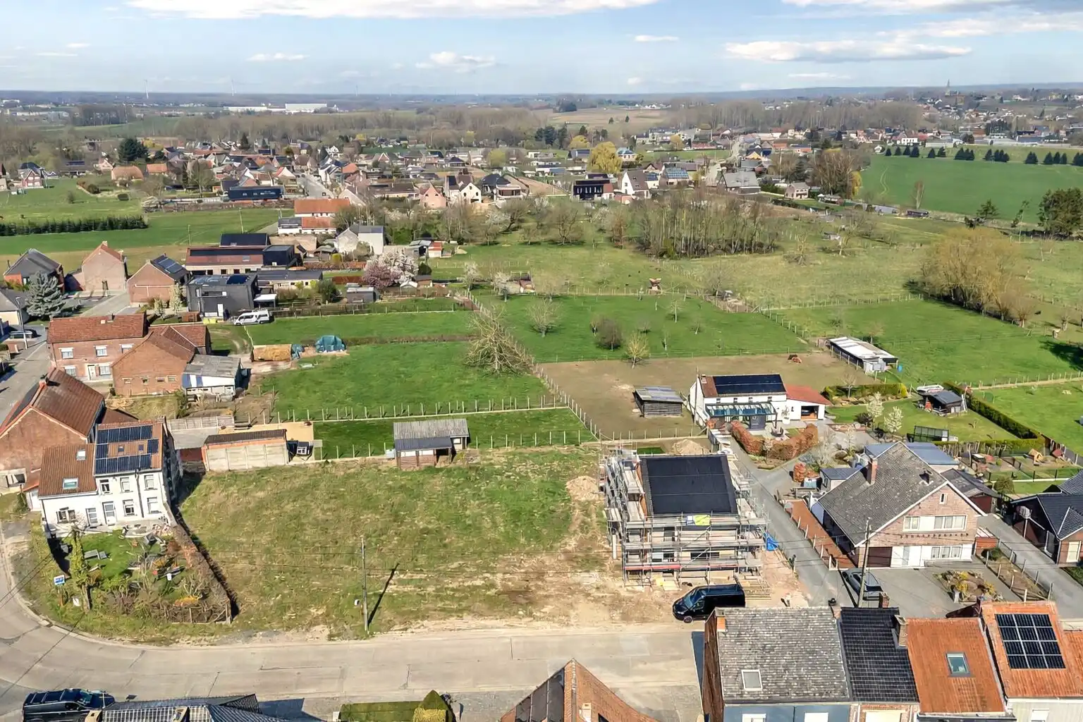 Goed gelegen bouwgrond voor gesloten bebouwing te Meerbeke foto 5