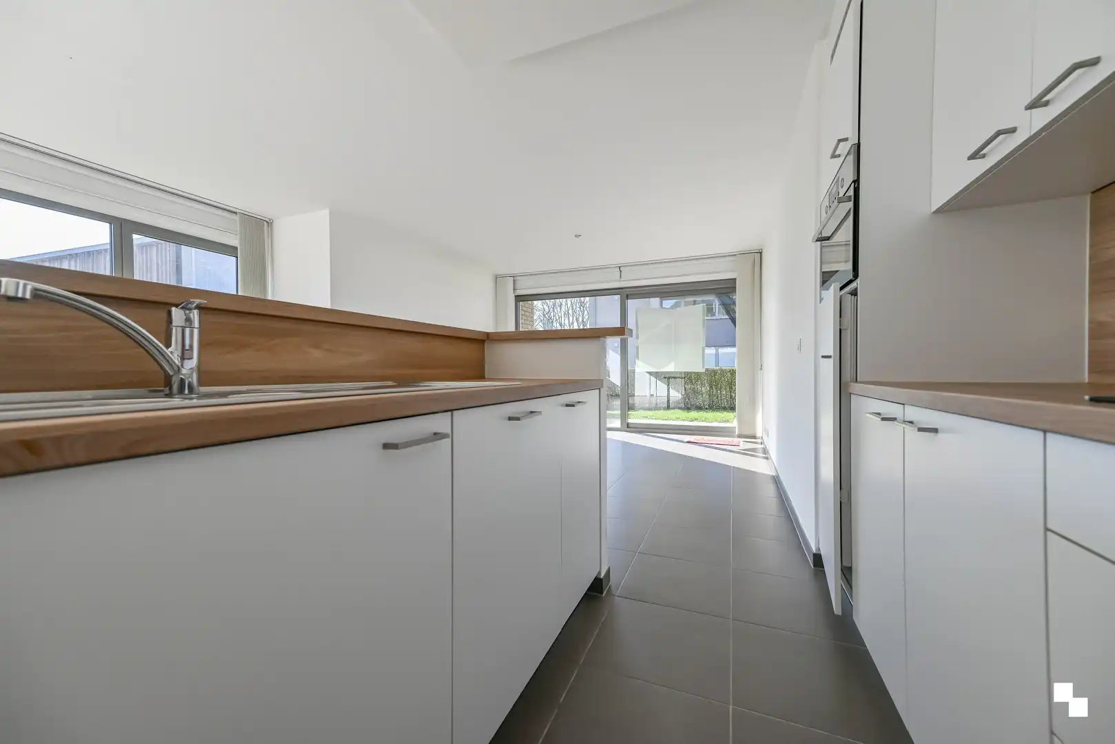Gelijkvloers hoekappartement nabij kasteelpark Blauwhuis te Izegem foto 9