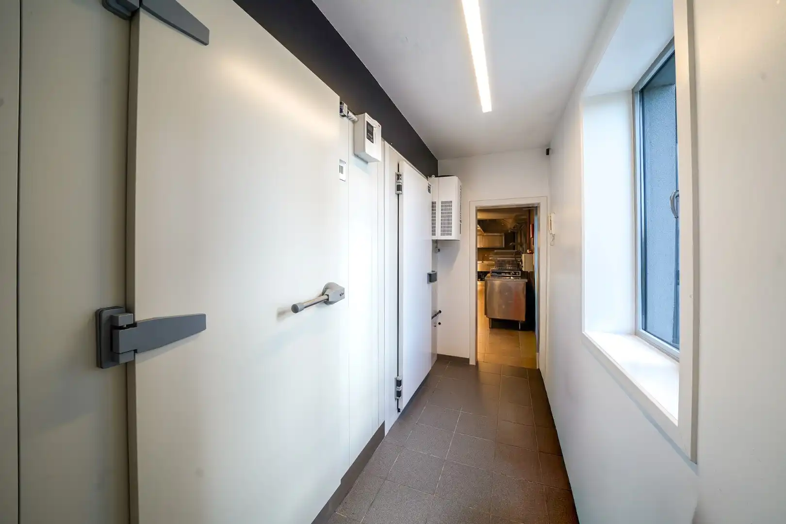 Te koop: Restaurant met woonst op toplocatie – Plassendale, Oostende foto 14