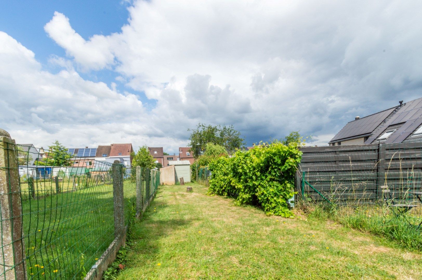WONING MET GROTE GARAGE/BOUWGROND ! foto 16