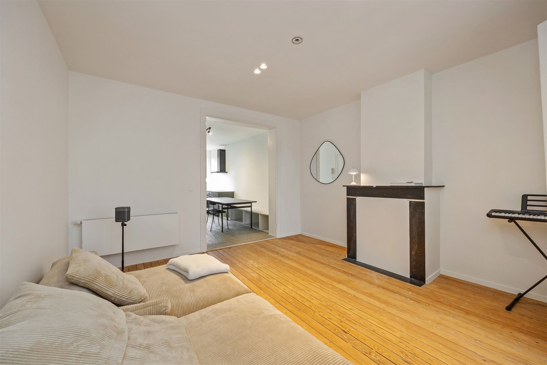 Charmant en Lichtrijk Appartement op bovenste verdieping. foto 4