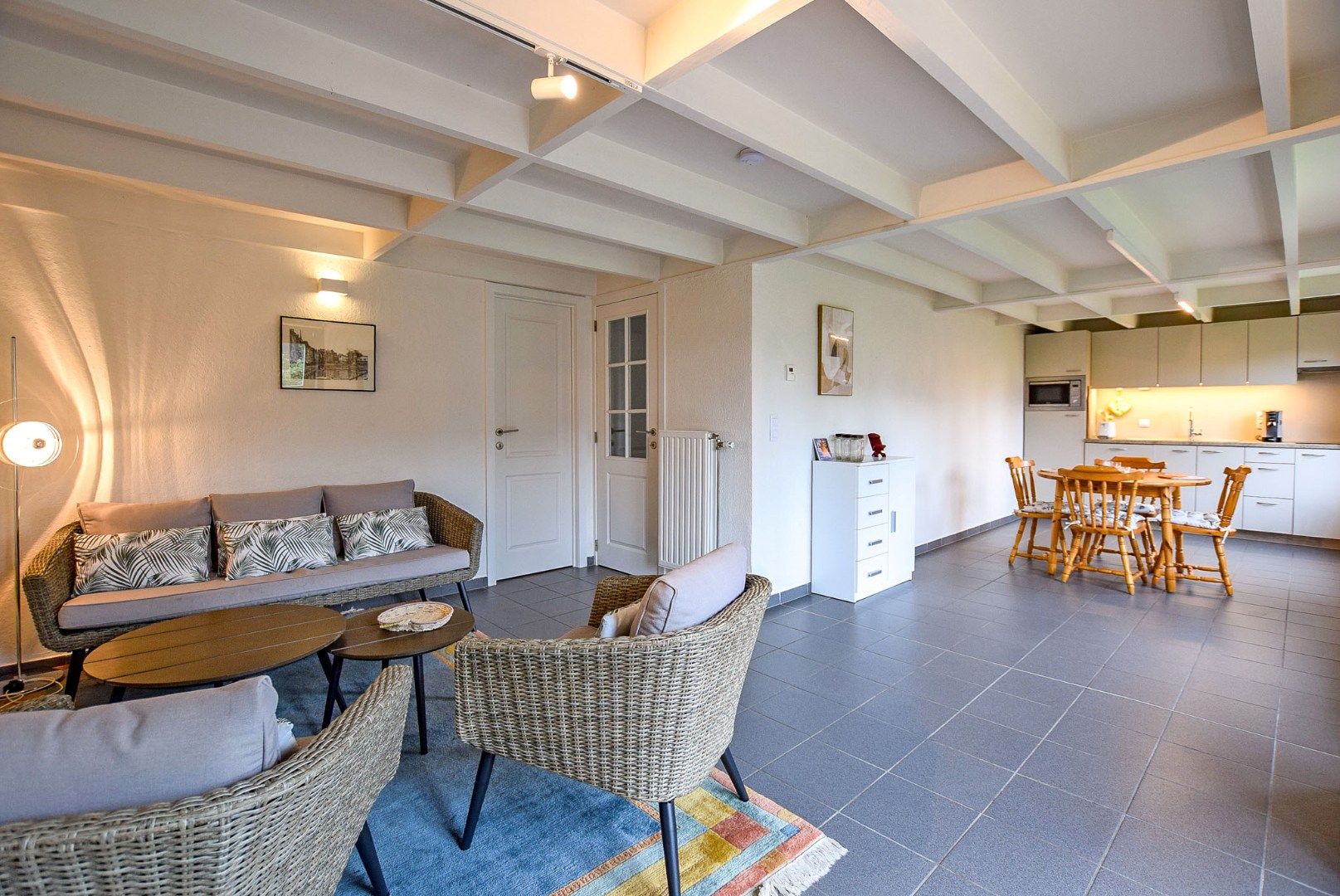 Prachtig onderhouden vakantiewoning (type vissershuis) met 3 slaapkamers en privé-parkeerplaats te Oostduinkerke.  foto 5