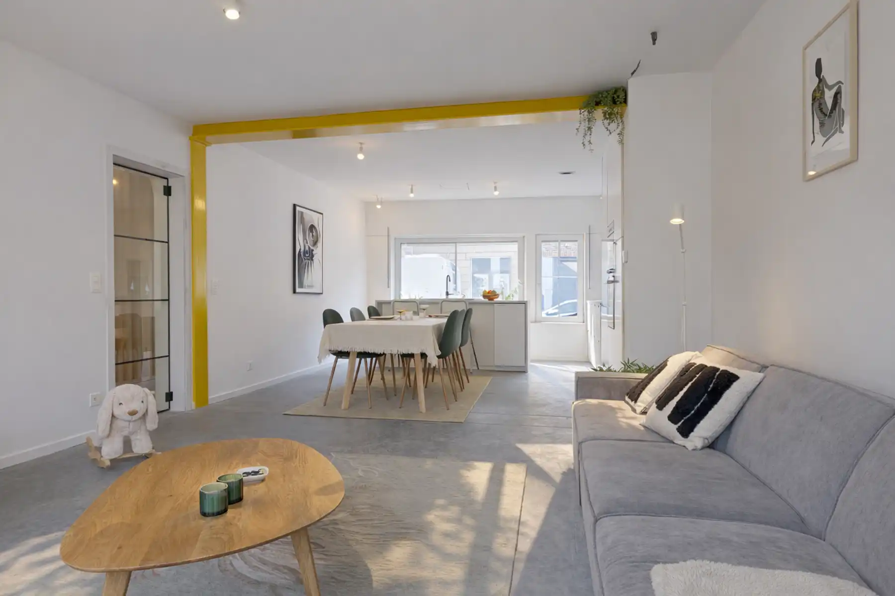 Ruime halfopen bebouwing met 3 slaapkamers en 2 badkamers foto 7