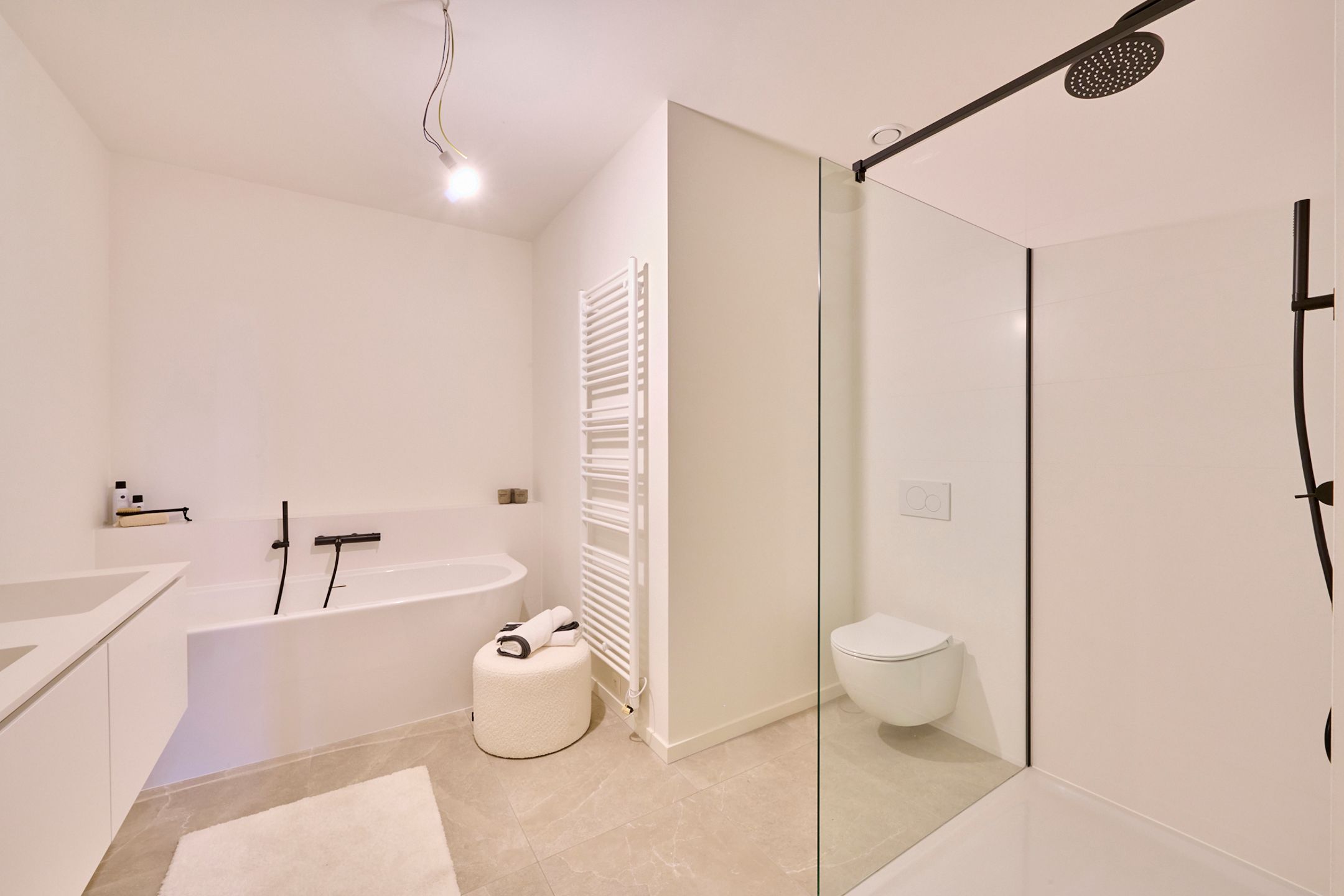 APPARTEMENT MET WINTERTUIN, 138m², 2 SLAAPKAMERS 2 BADKAMERS foto 11