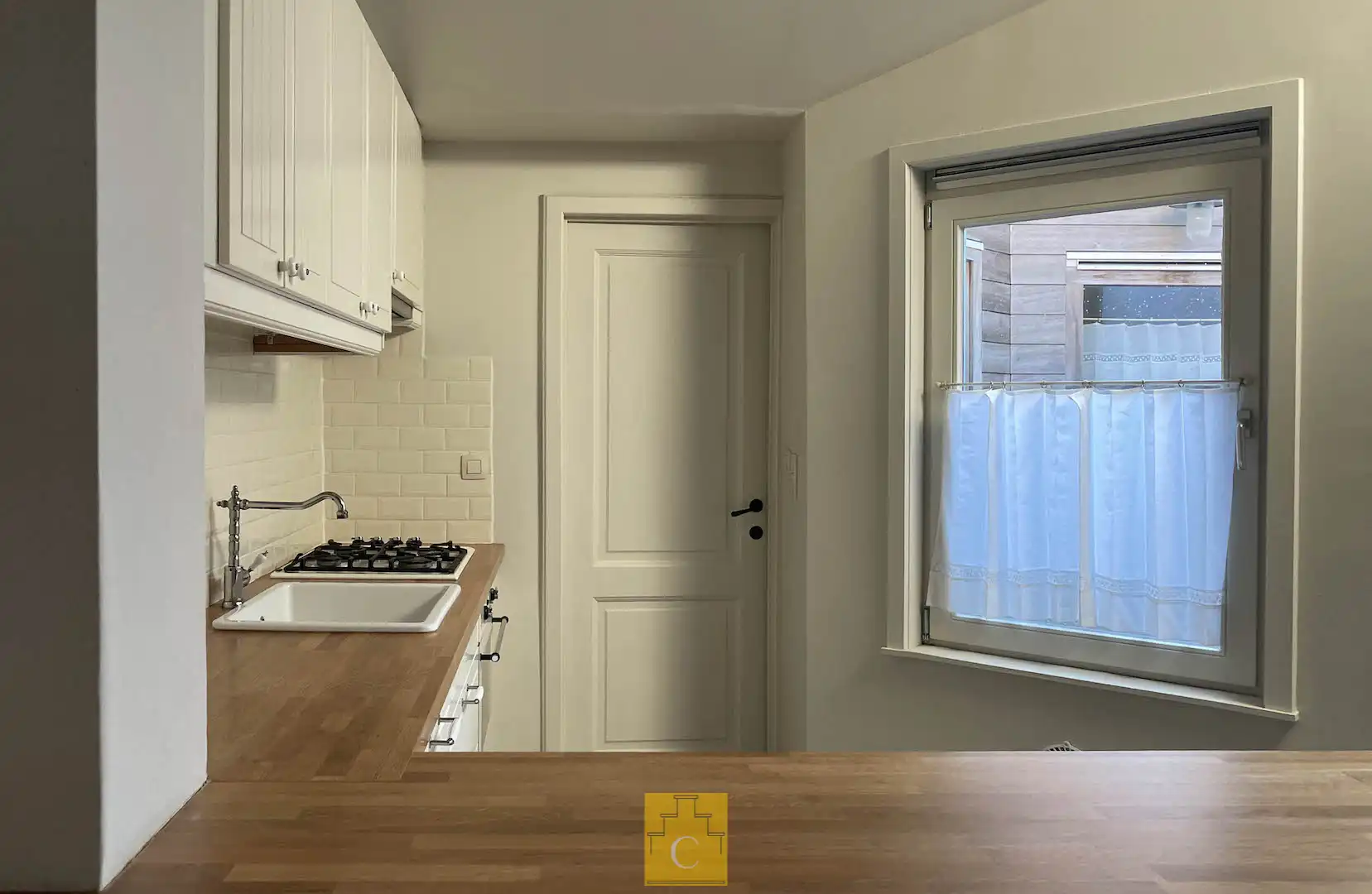 Charmante stadswoning in het schilderachtige Sint-Annakwartier foto 11