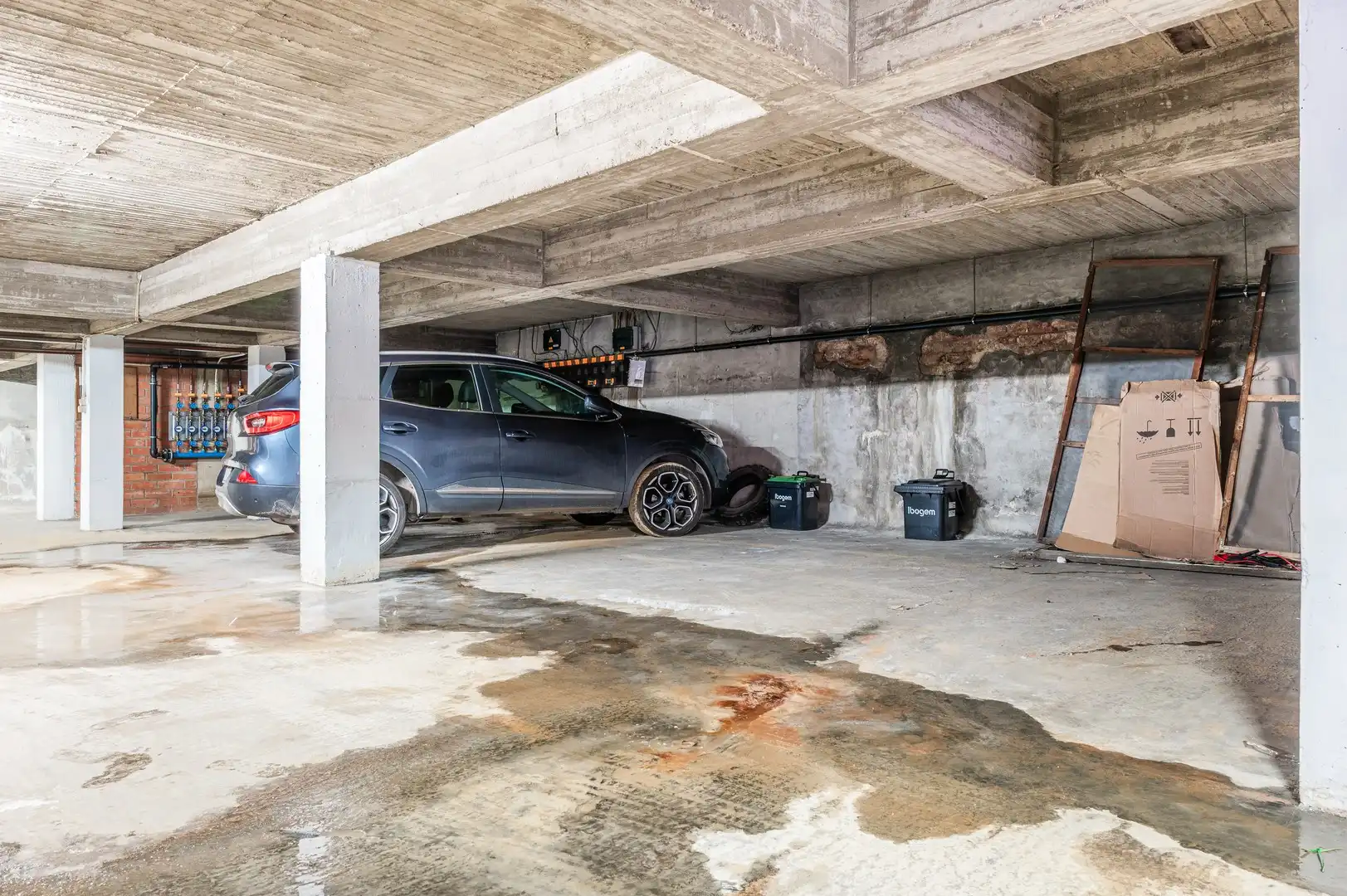 Mooi 2 slaapkamer appartement met autostaanplaats foto 18