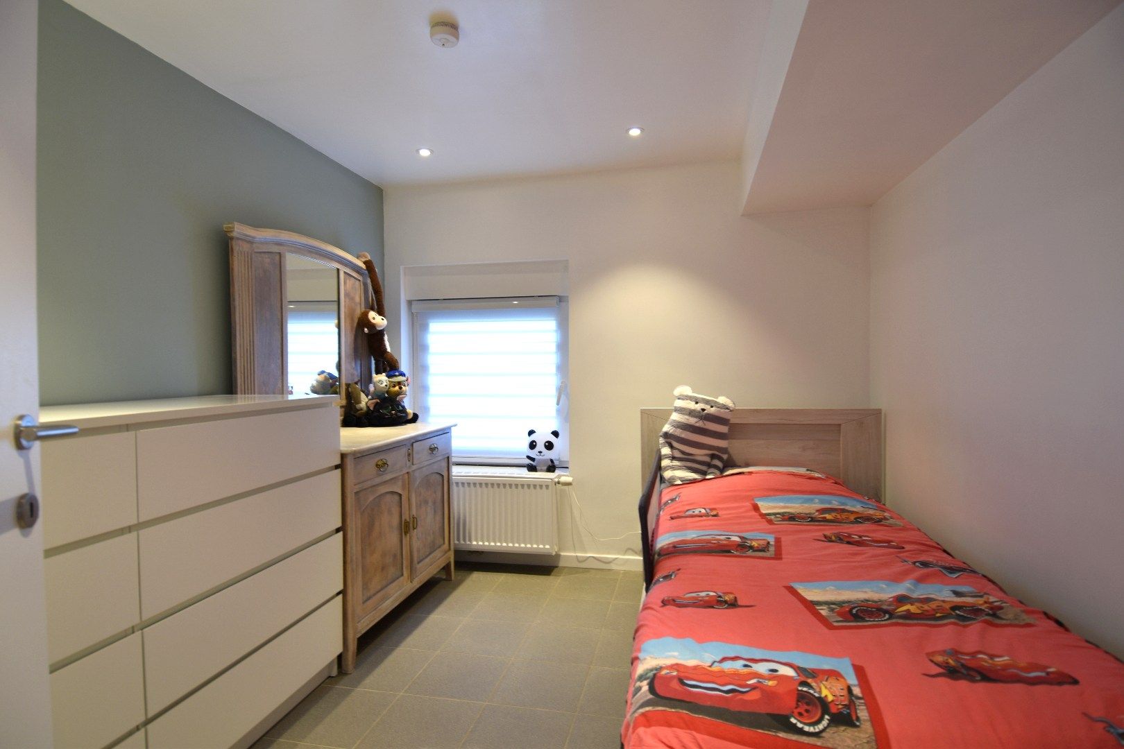 Halfopen bebouwing met 2 slaapkamers, garage en gezellig zonneterras te koop in Bellegem foto 12