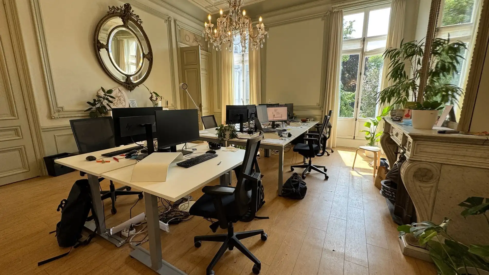 Kantoren te huur in riante herenwoning in centrum Gent foto 3