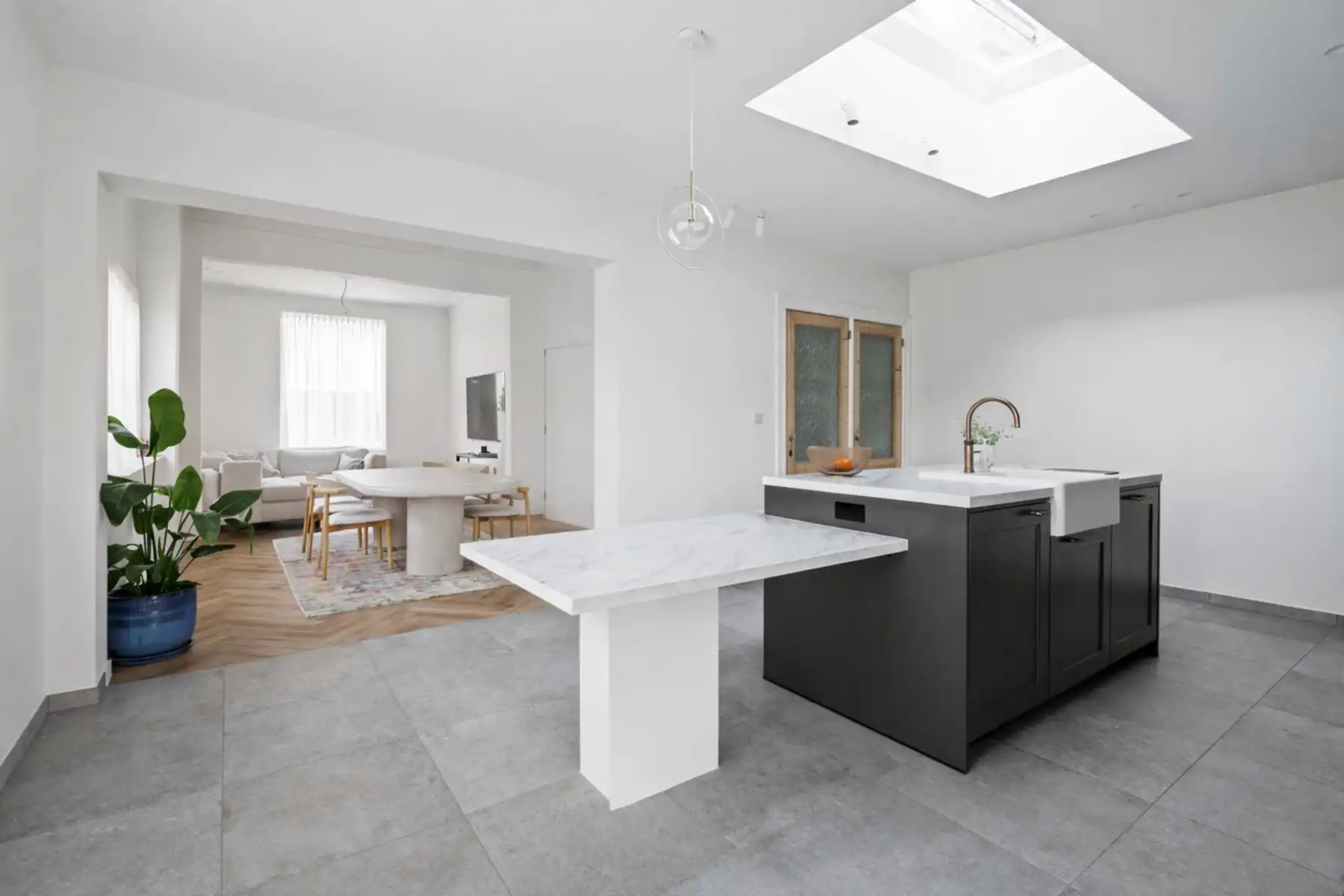 Karaktervolle gerenoveerde woning met 3 slaapkamers en tuin. foto 6