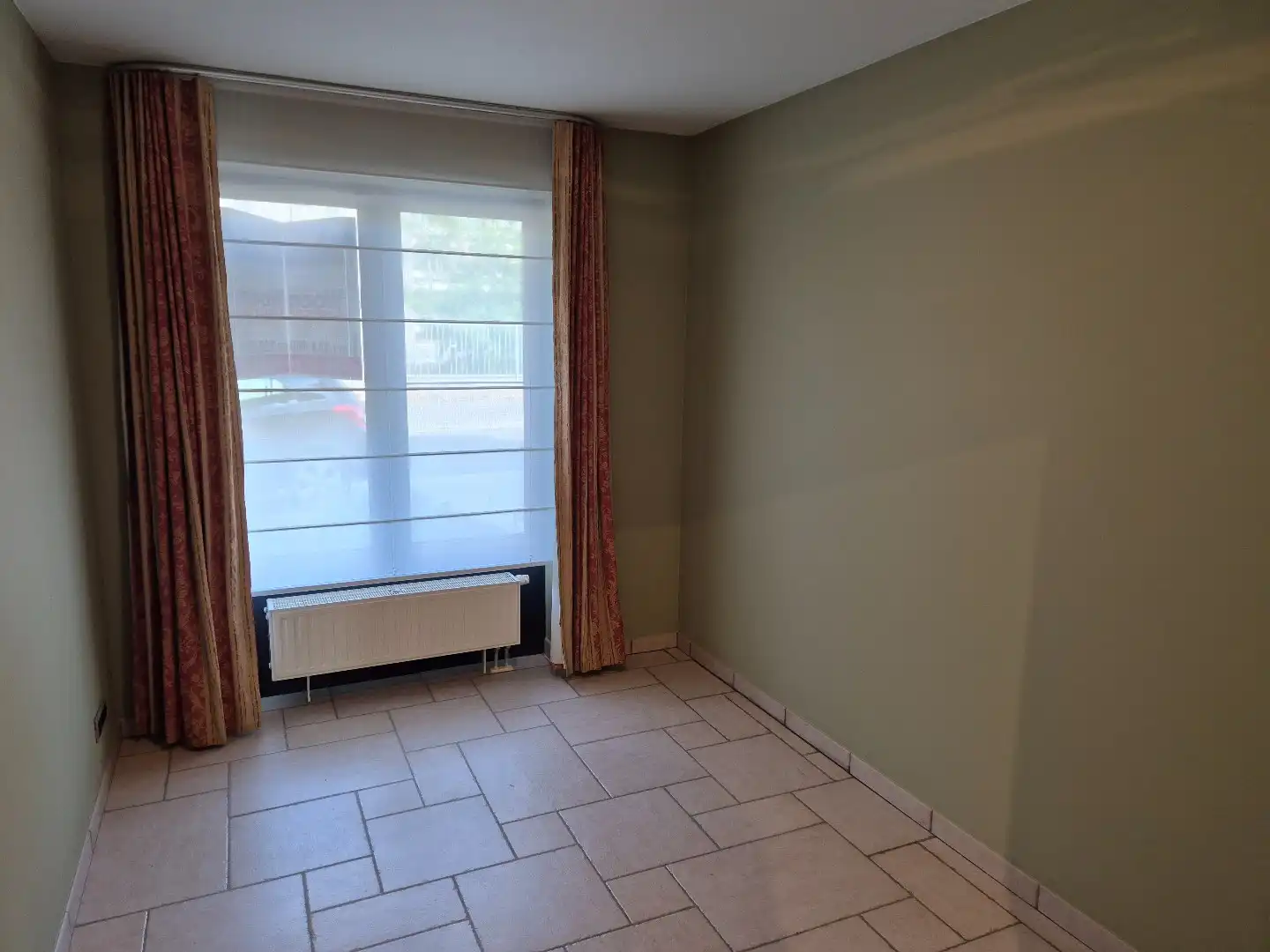 Ruim gelijkvloers appartement met tuin in Hasselt foto 11