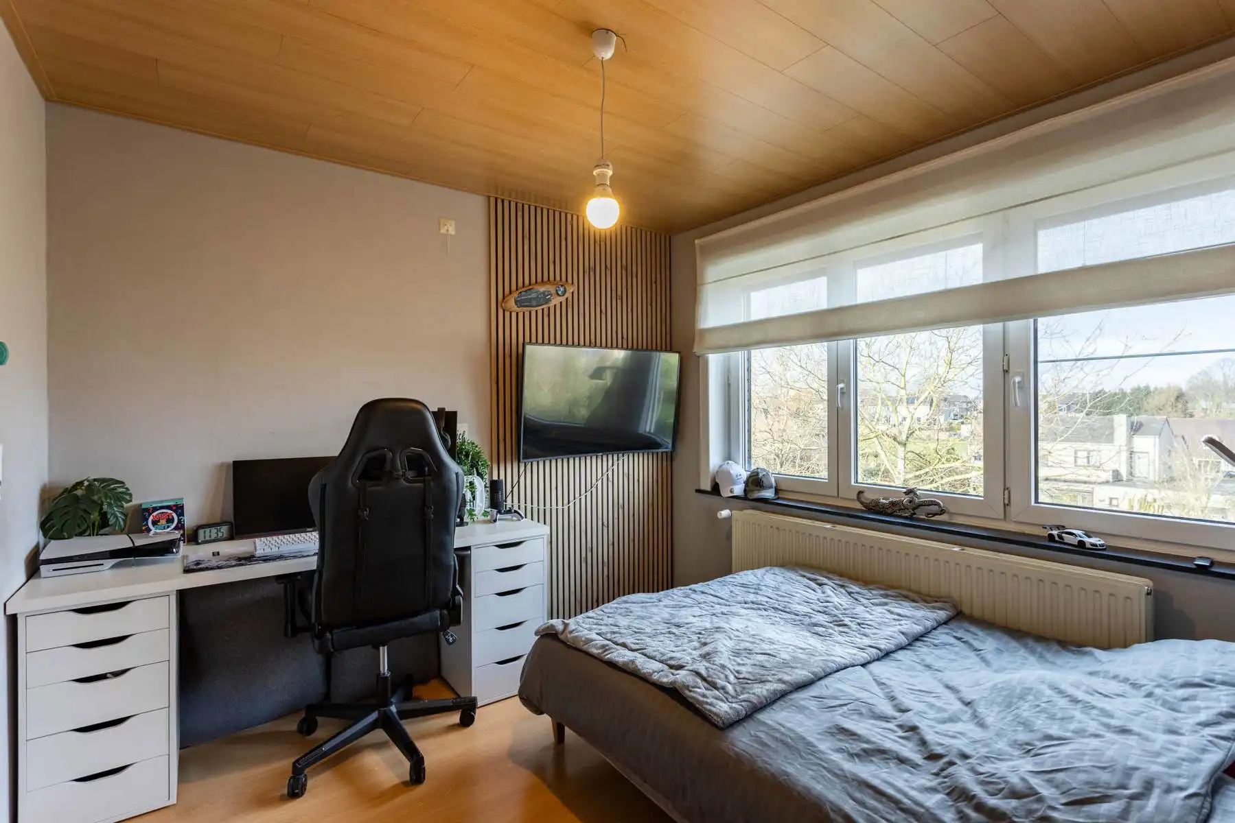 Gerenoveerde bel-etage woning met garage in rustige woonwijk. foto 14