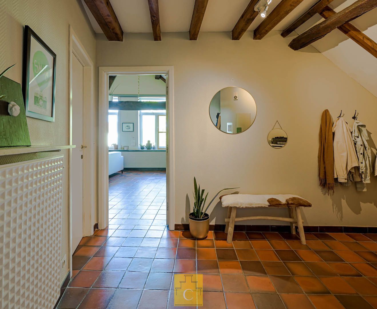 ruim dakappartement in herenhuis aan de Potterierei foto 6