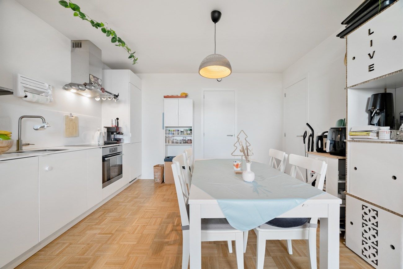 Instapklaar 1-slaapkamer dakappartement foto 5