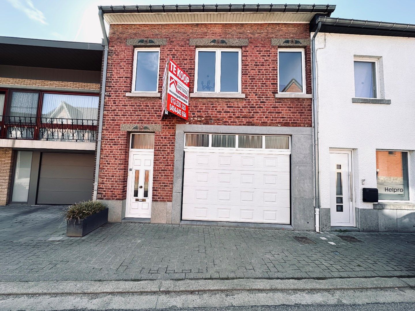 Hoofdfoto van de publicatie: Ruime woning met grote tuin en prachtig groen uitzicht in het rustige Nerem