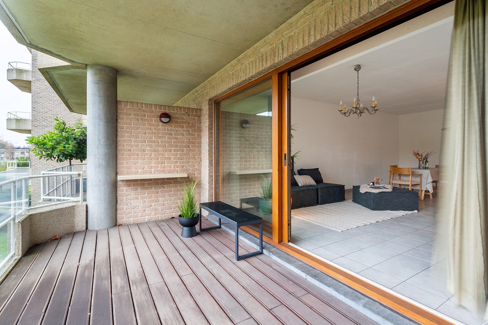  Ruim en goed onderhouden appartement  foto 11