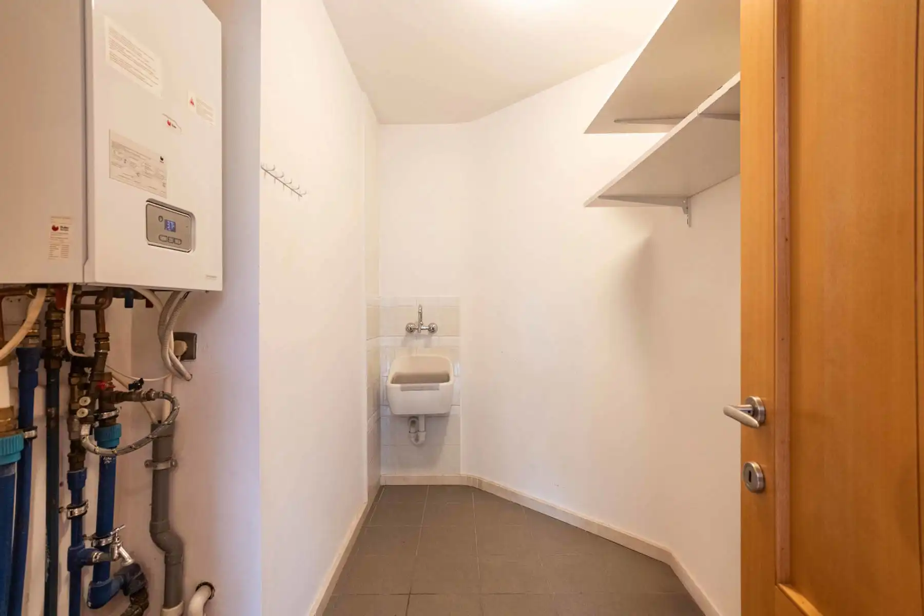 Instapklaar luxueus afgewerkt appartement! foto 14