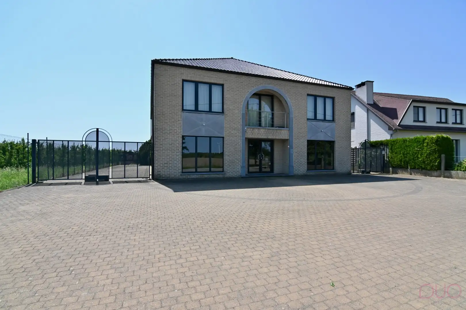 Instapklaar handelspand met bovenliggende woonst omgeven door groen op toplocatie tussen Sint-Truiden en Hasselt foto 35