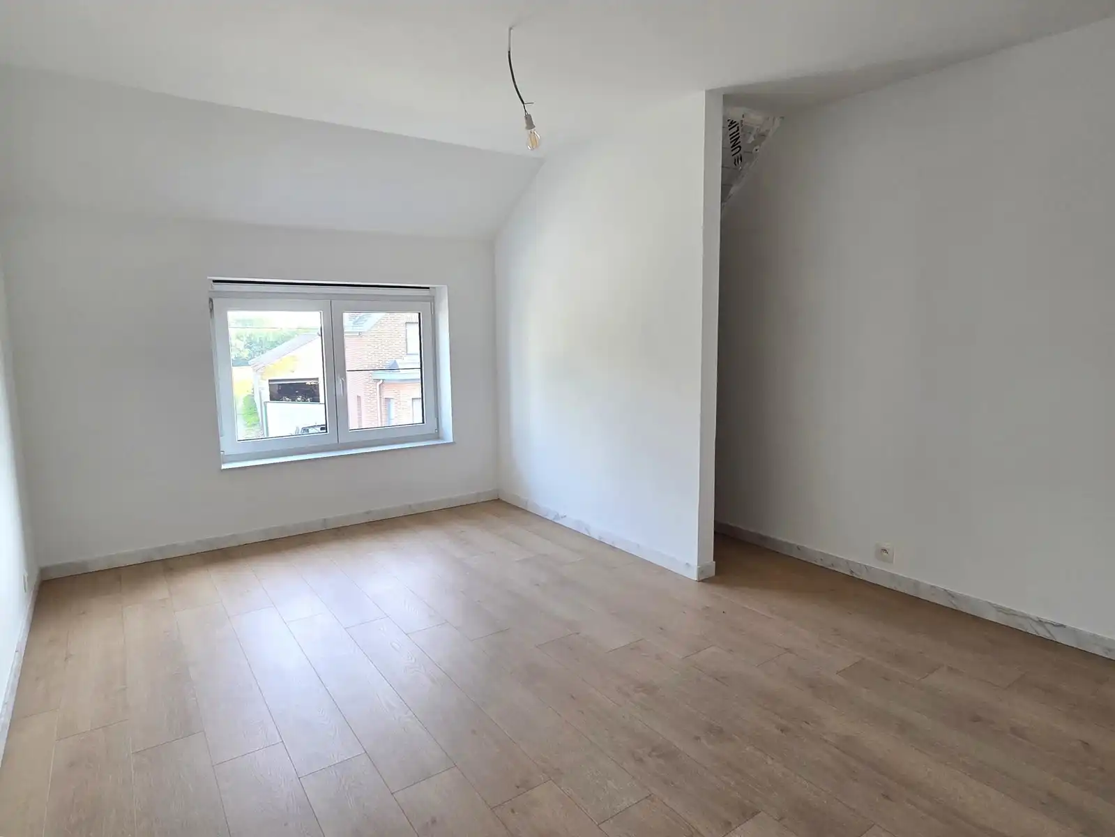 WSB-immo: rustig gelegen en uitstekend gerenoveerde woning! foto 14