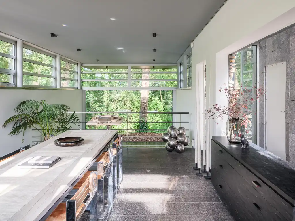 Vrijstaande architectenwoning (bvo 444 m²) op de grens met natuurpark Overmeers foto 6