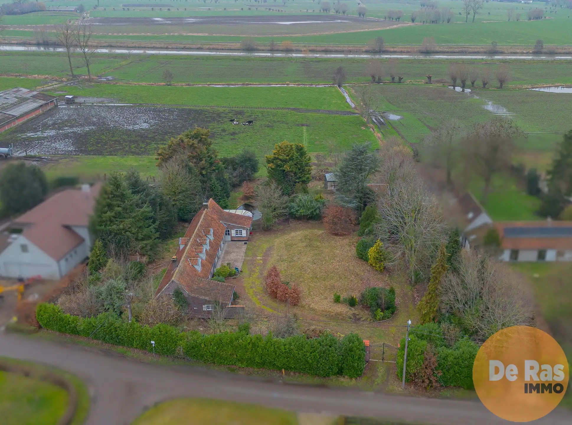 HANSBEKE - Prachtig gelegen hoeve  foto 15