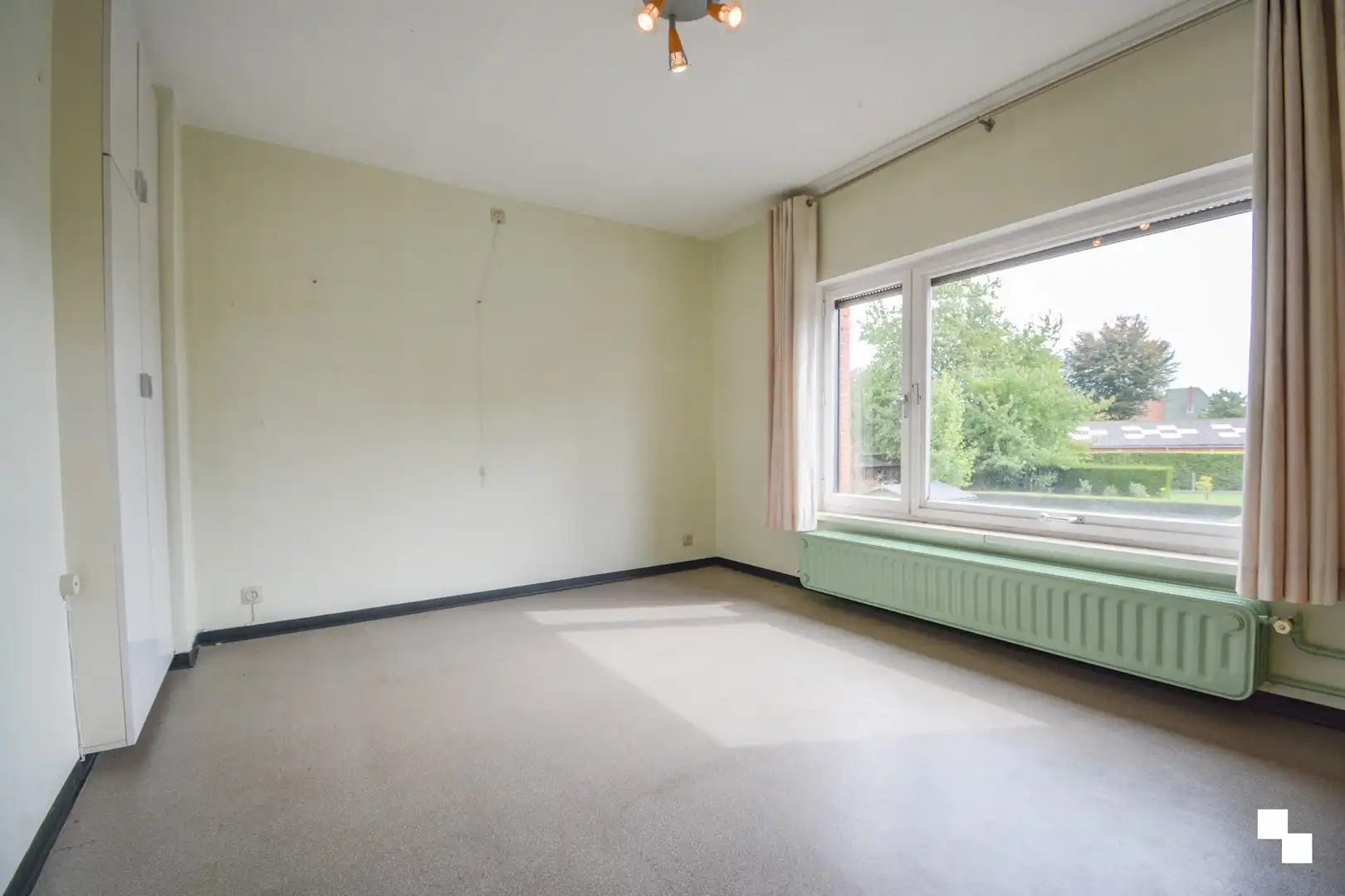 Verrassend ruime eengezinswoning met 5 slp te Roeselare foto 17