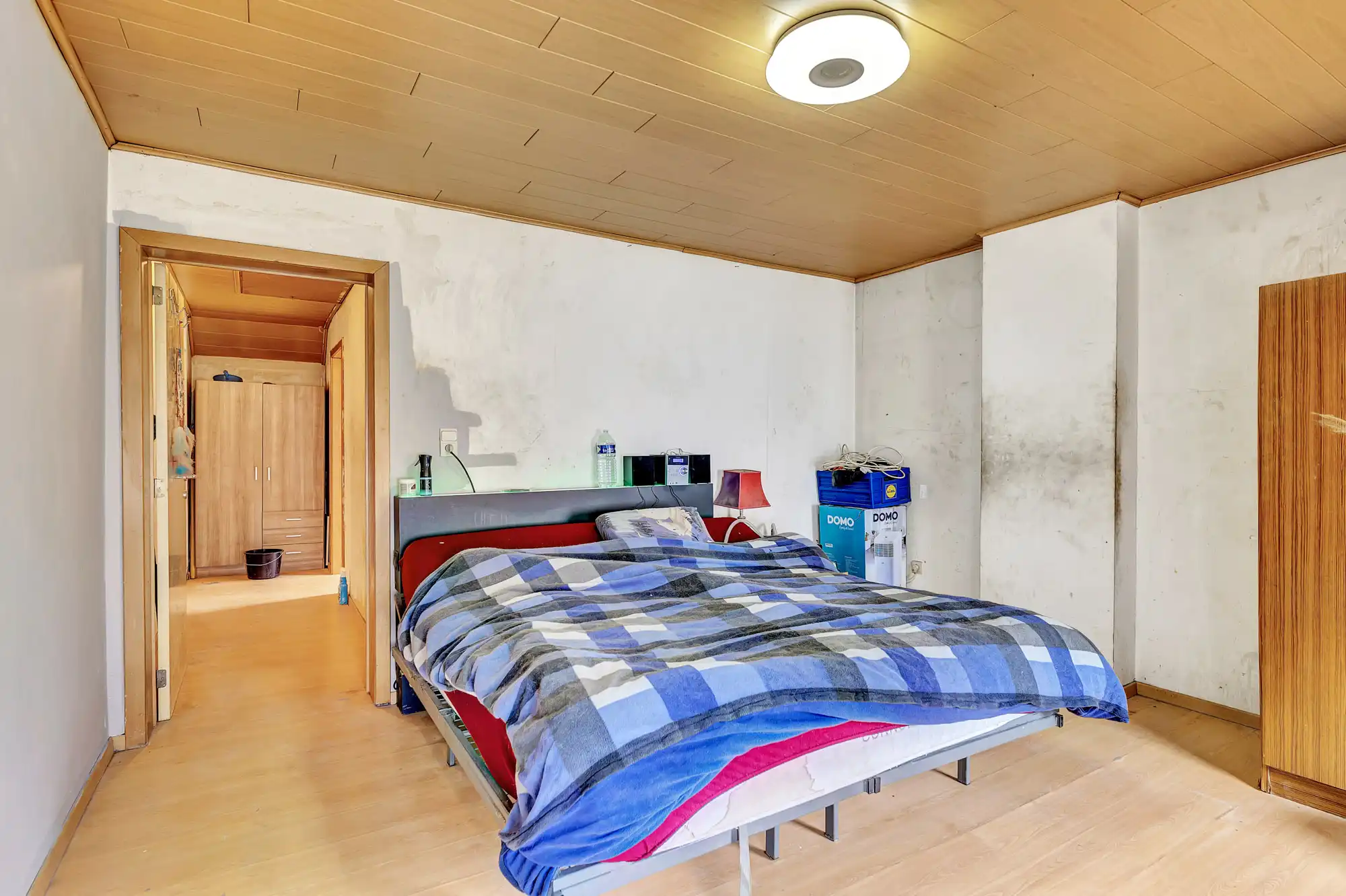 Te renoveren woning met 3 slaapkamers en garage foto 14
