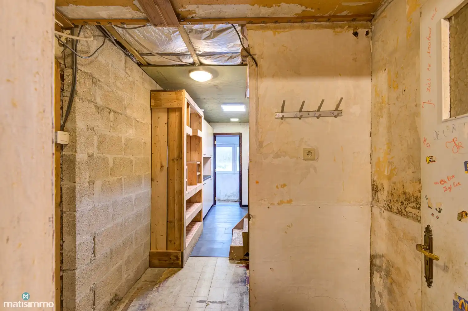 TE RENOVEREN WONING OP UITGESTREKT PERCEEL  IN HET RUSTIGE EN GROENE AS foto 14