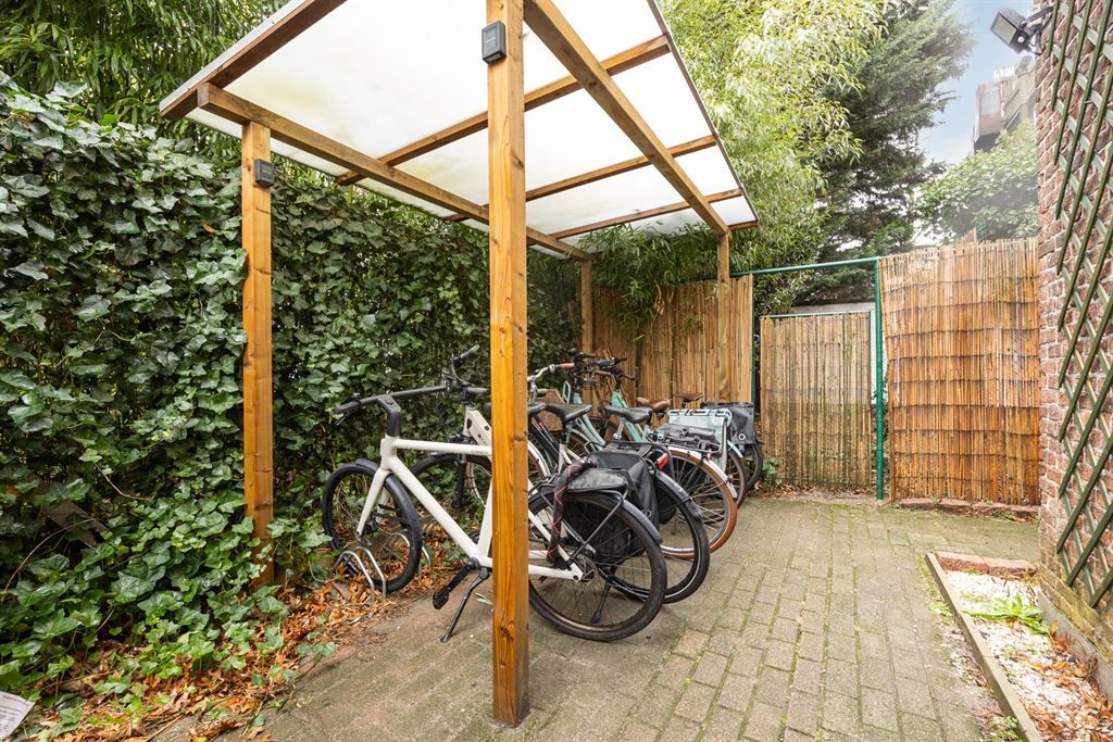 Charmant éénslaapkamer appartement met tuin foto 18
