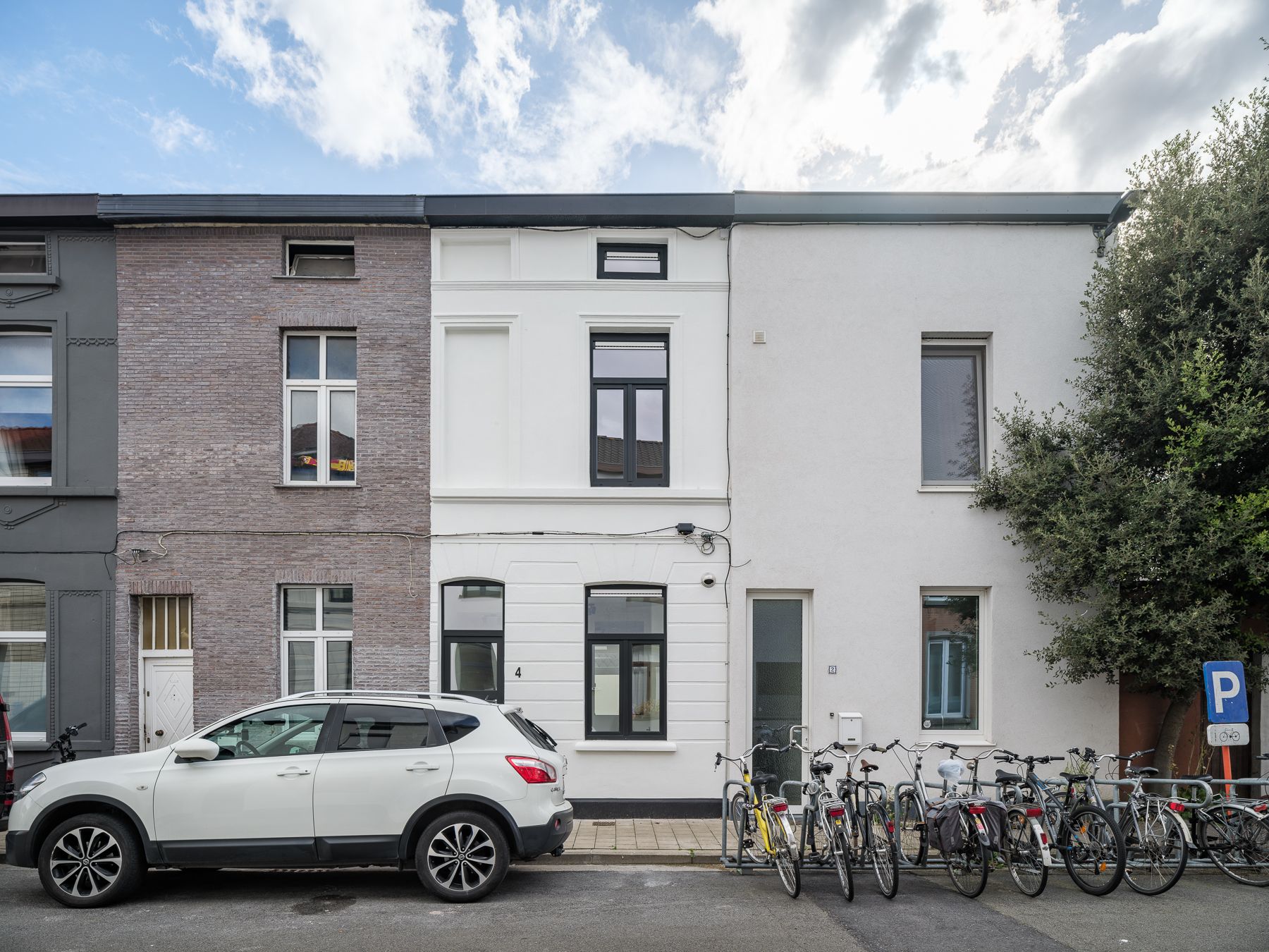 Hedendaags gerenoveerde woning te Ledeberg foto 2