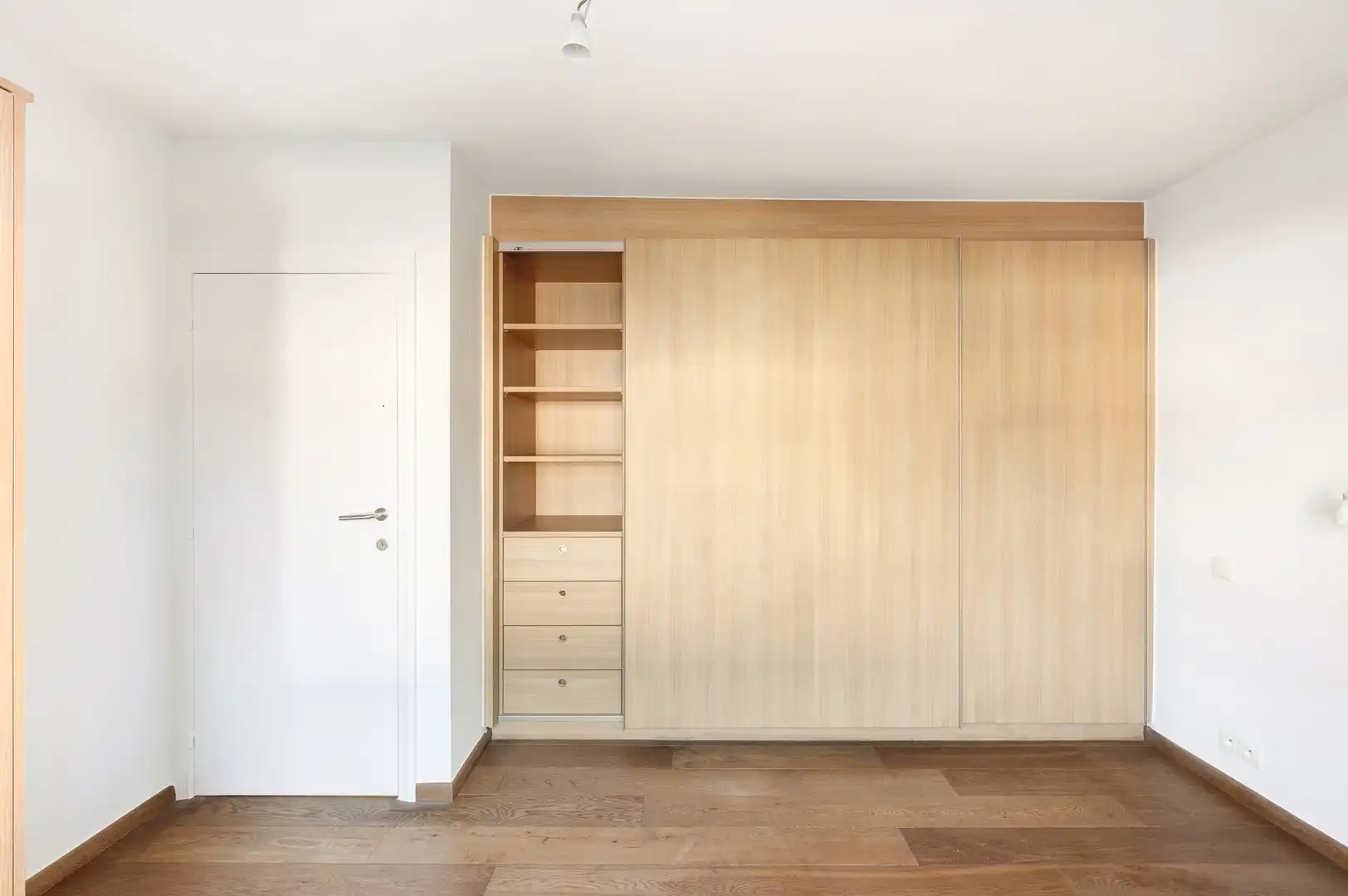 Charmante woning te koop centraal gelegen in Oud-Knokke vlakbij het centrum. foto 15