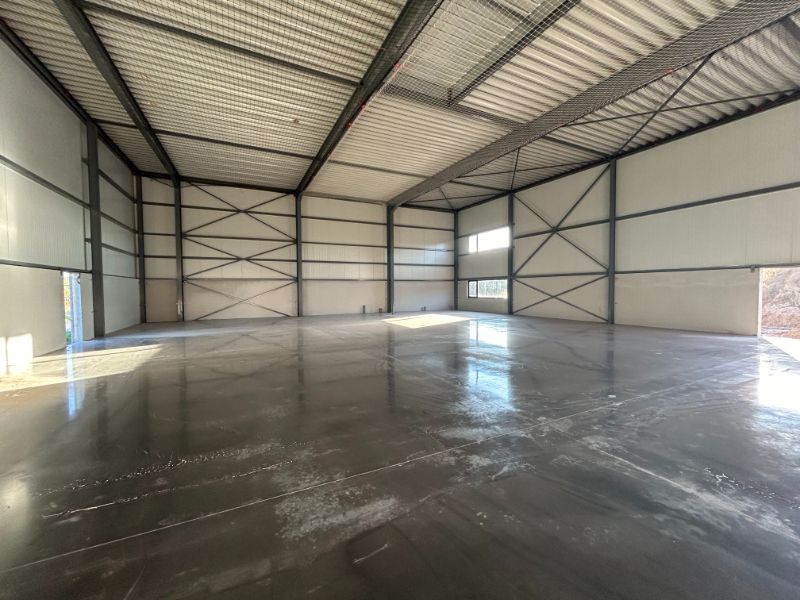 LAATSTE 3 grote nieuwbouw KMO-UNITS - oppervlaktes 508m² tot 717m² foto 2