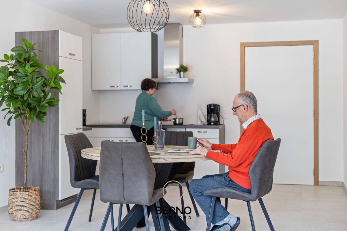 Mooie nieuwbouw assistentieflat met 1 slaapkamer te huur te Lebbeke (30 €/dag) foto 5