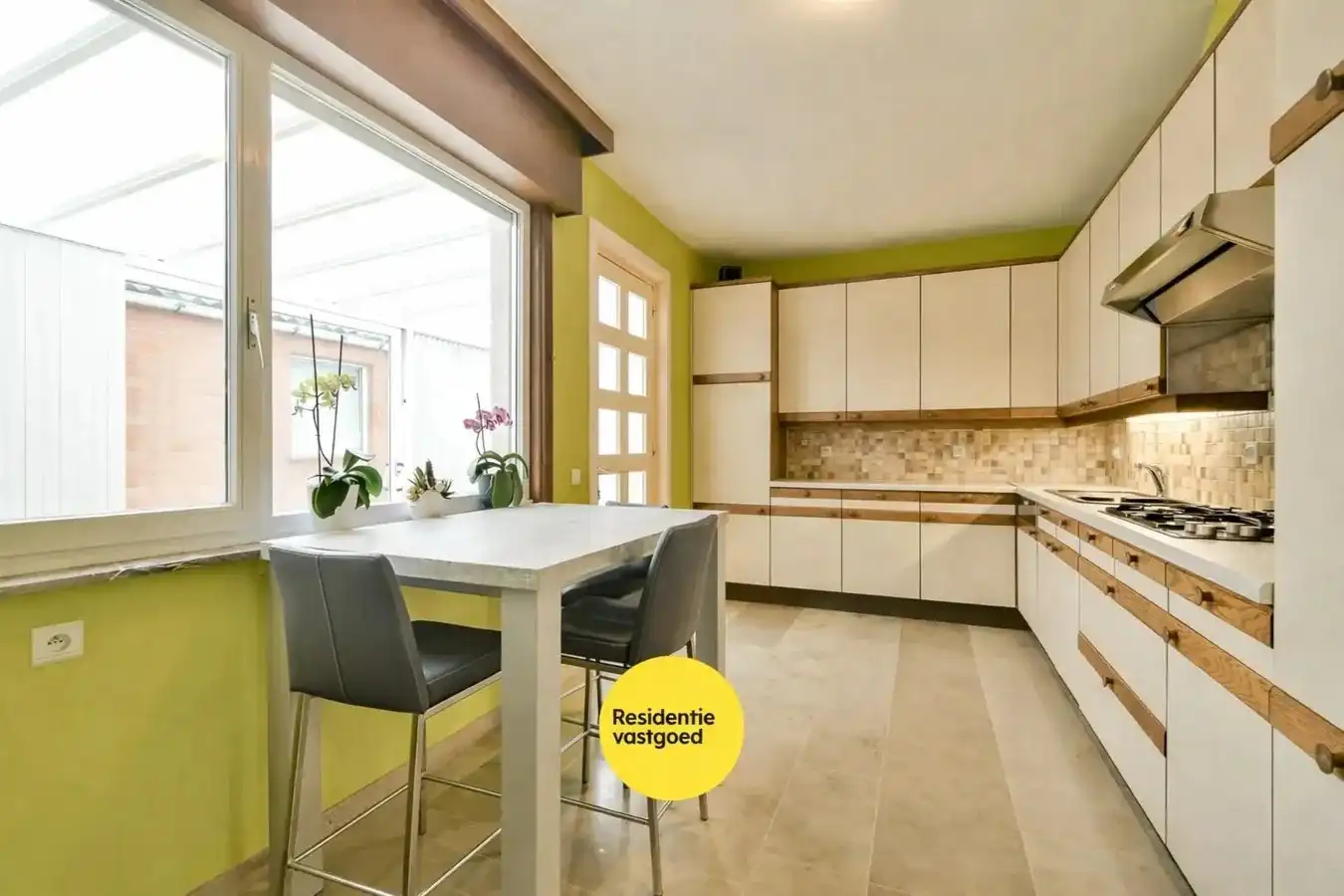 Gezellige woning nabij het centrum van Staden! foto 5