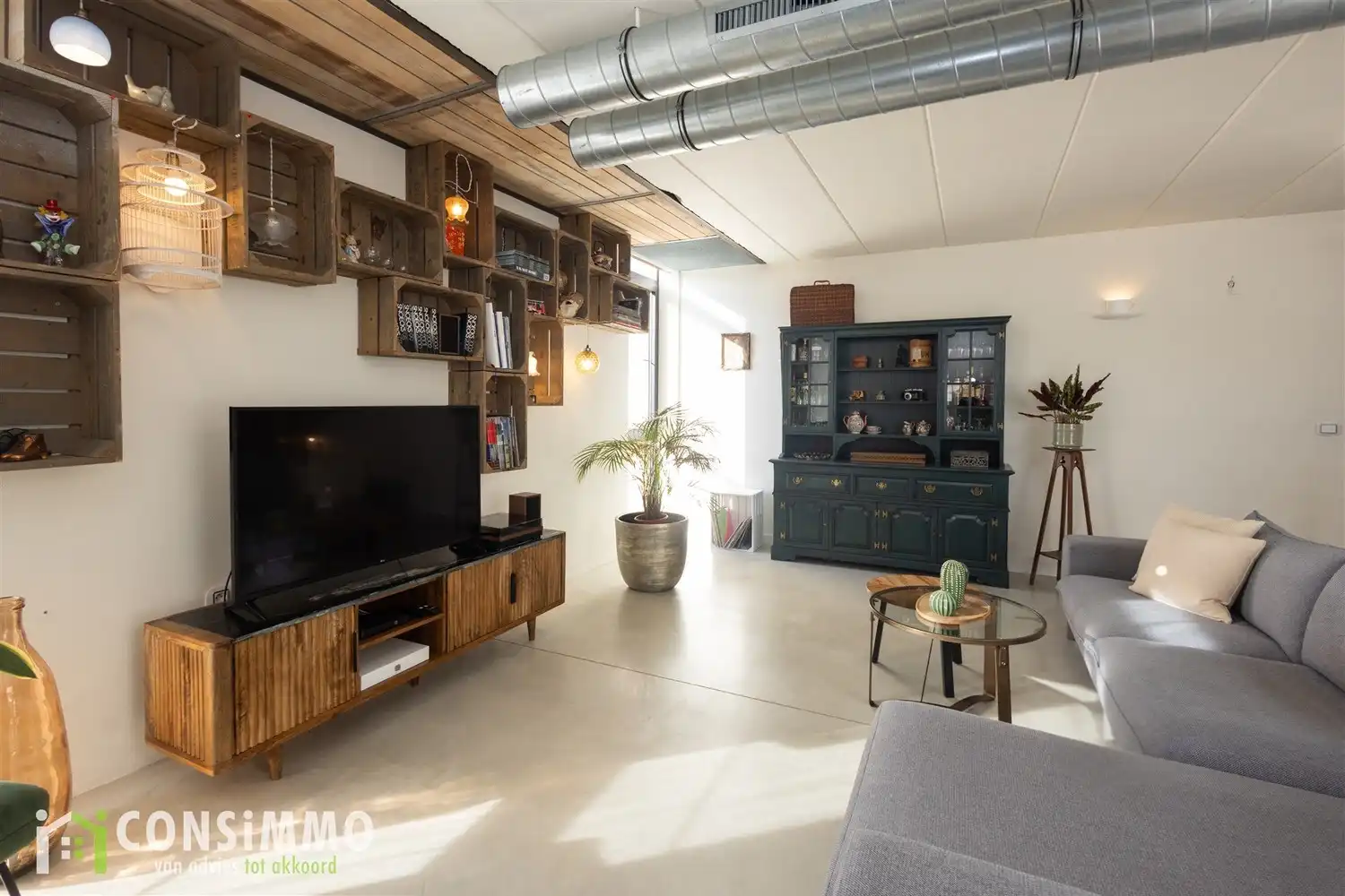 Unieke woning met een karaktervolle industrieel-landelijke architectuur foto 10