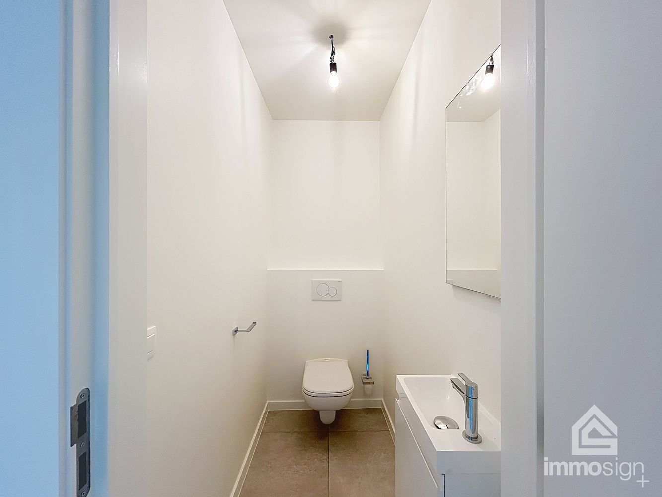 Instapklaar nieuwbouwappartement met 2 slaapkamers, terras en autostaanplaats te Kinrooi foto 14