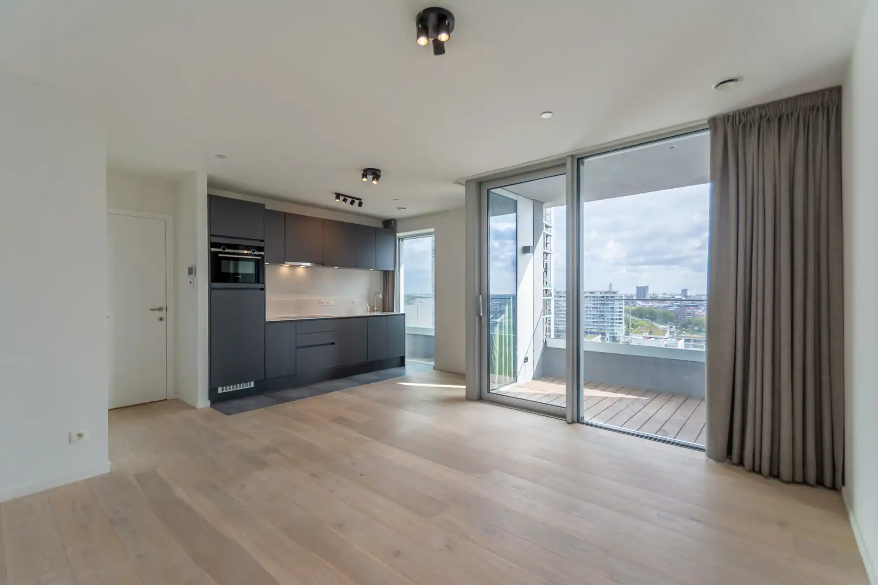 Appartement te huur Michel de Braeystraat 50/1301 - 2000 Antwerpen
