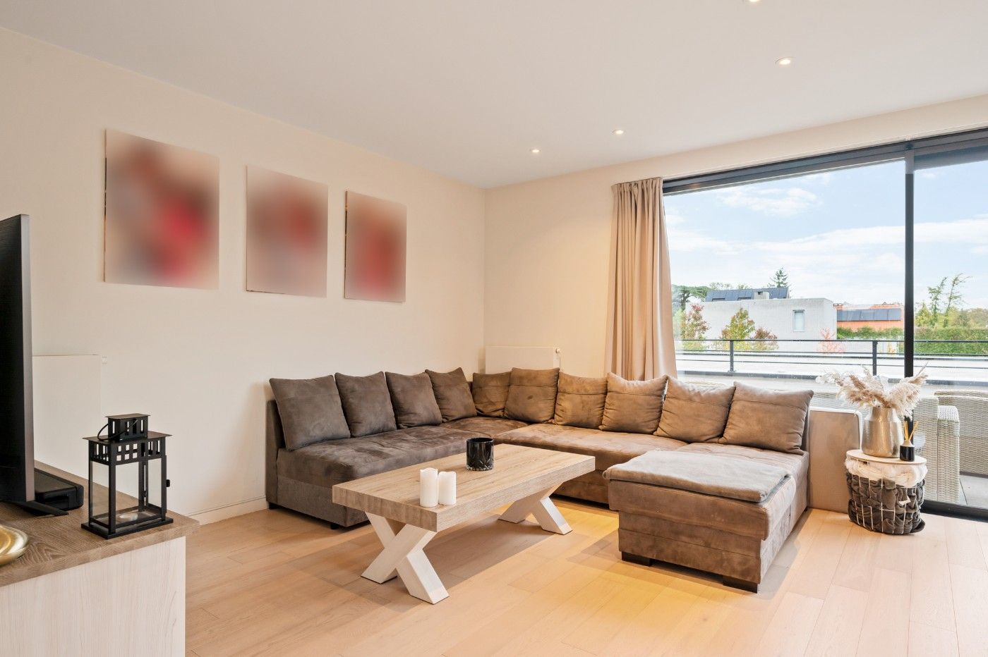 Instapklaar app. op 1ste verd. met 2 slpk., terras en autostaanplaats foto 4