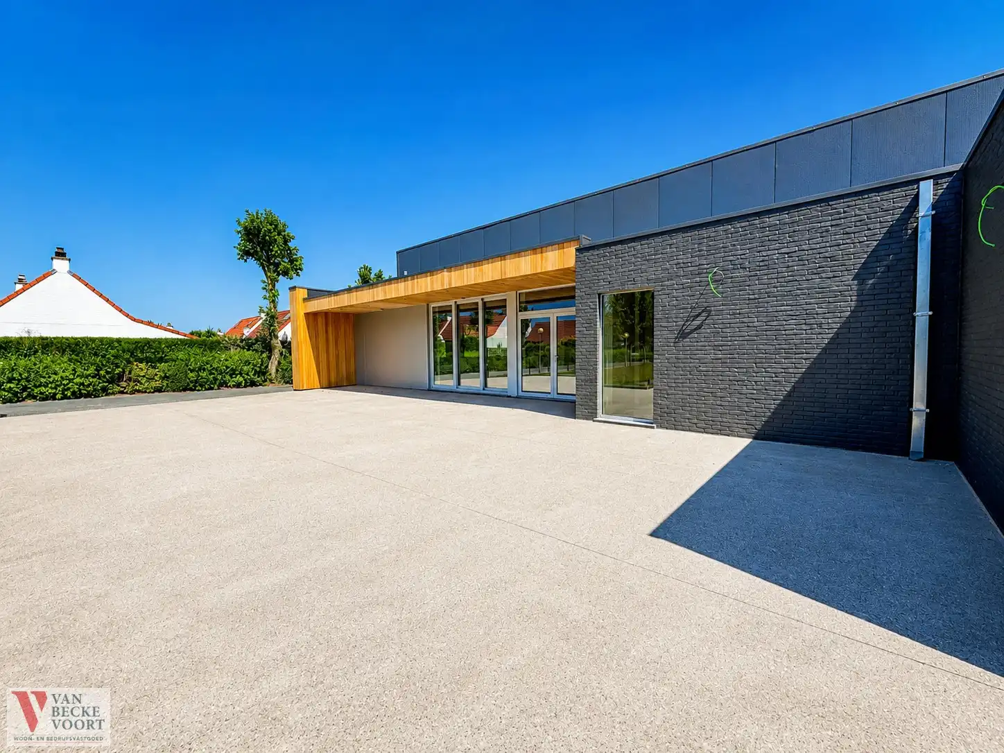 Exclusief veelzijdig padel- en horecaconcept foto 3