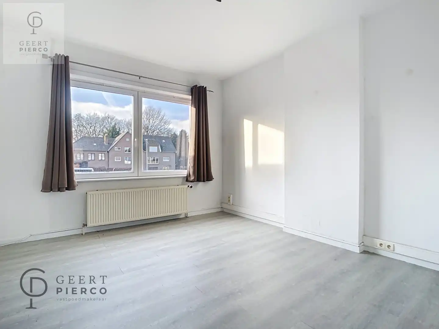 Handelspand  met woonst foto 12