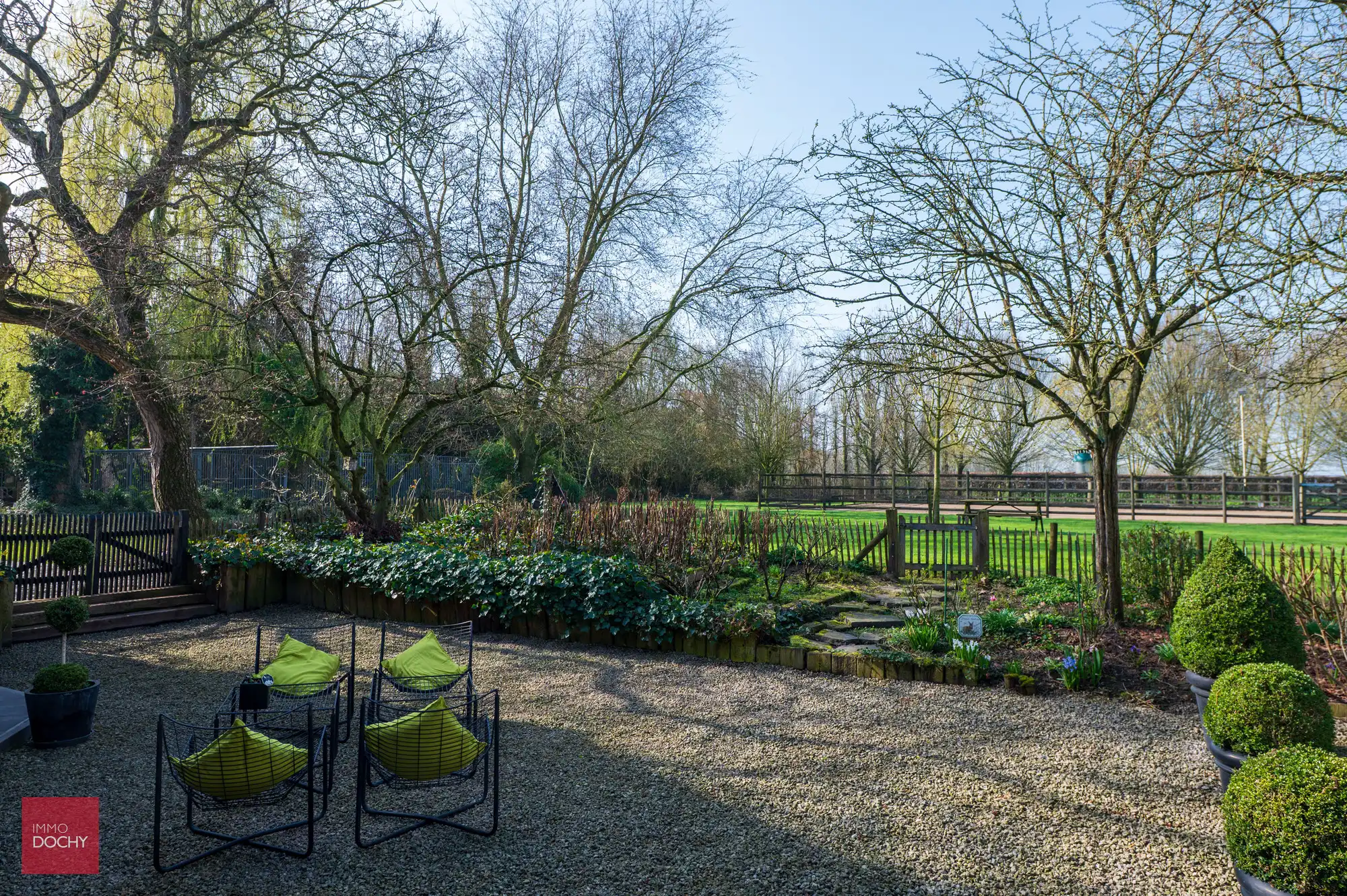 Zeer goed onderhouden gerestaureerde hoeve foto 27