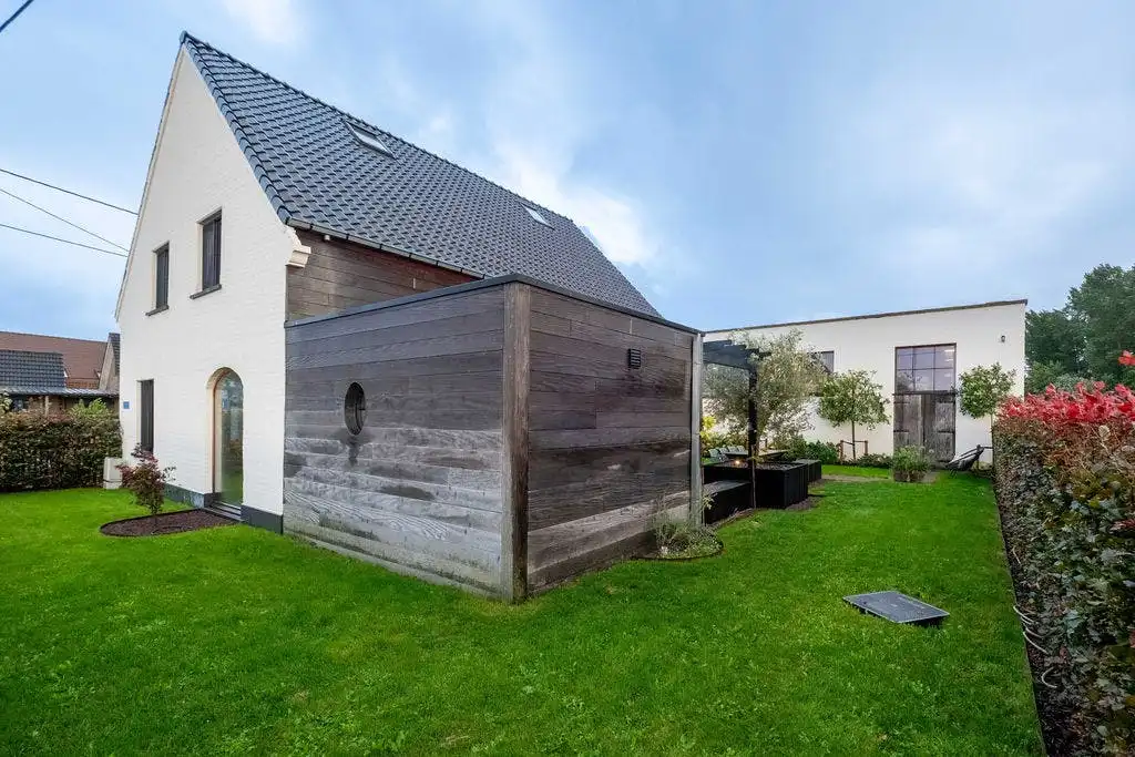 Gerenoveerd huis met loods te Oedelem / Sijsele foto 23