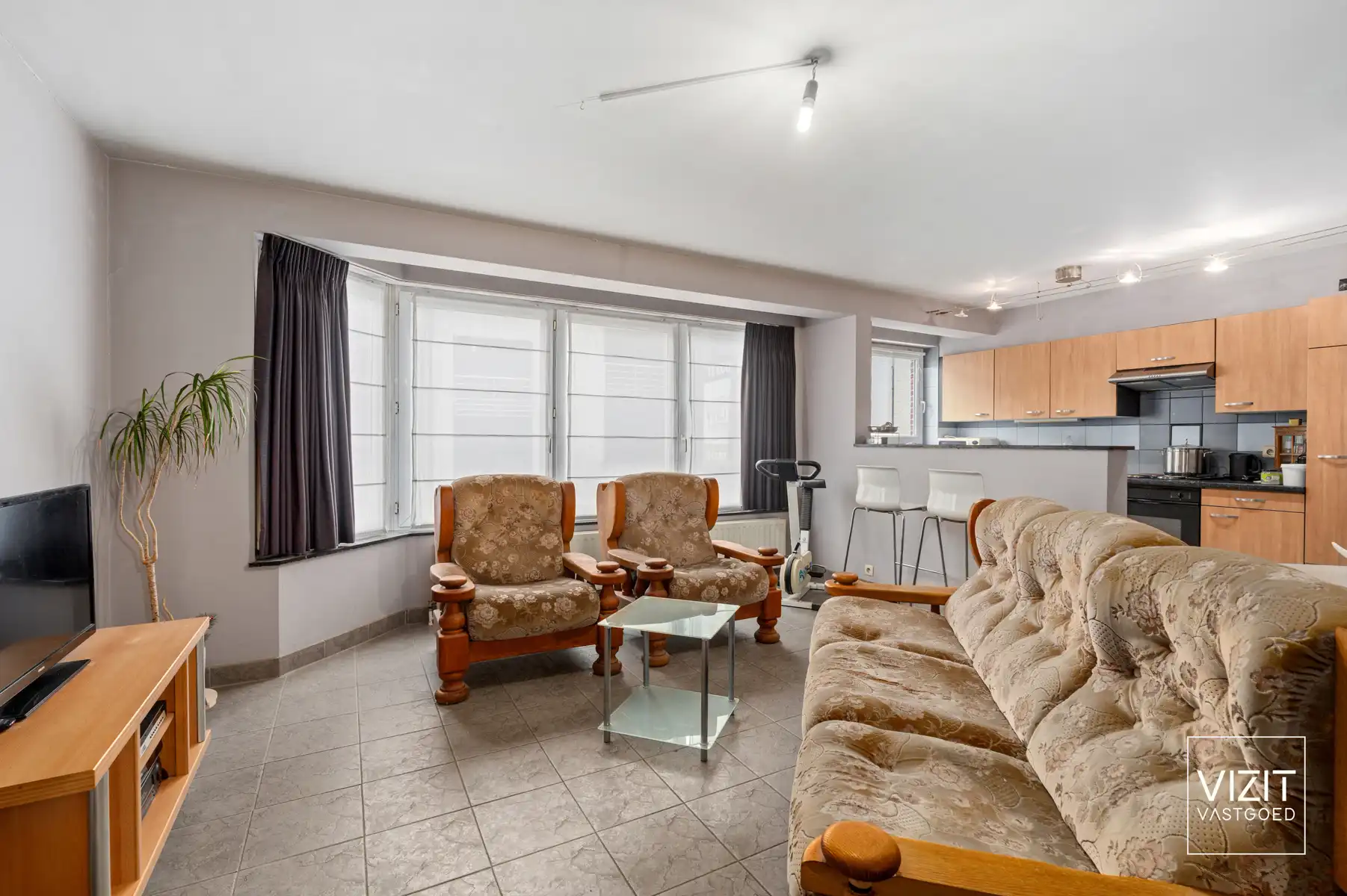 Appartement met garage in centrum Ninove! foto 3